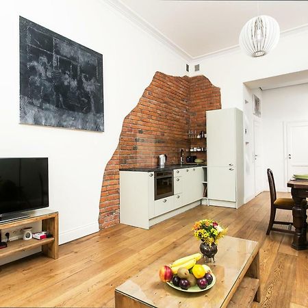 Old Town Brigue Apartment By Otium Krasków Exterior foto