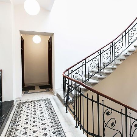 Old Town Brigue Apartment By Otium Krasków Exterior foto